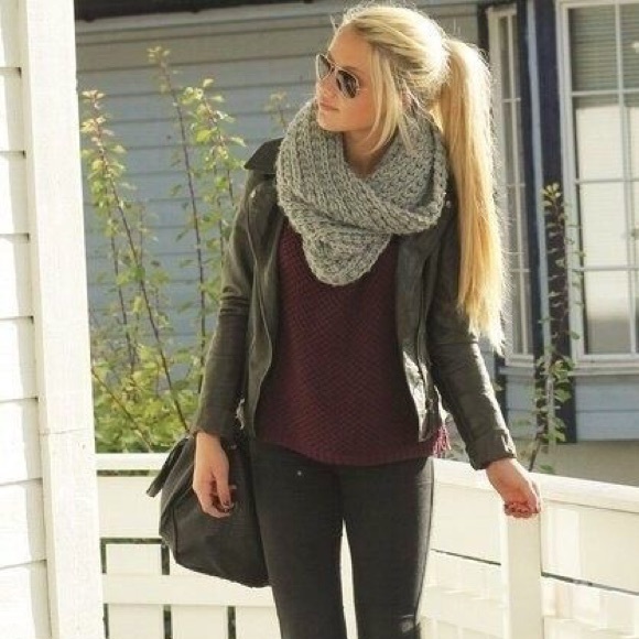 Accessories - Handmade thick knitted gray infinity cowl scarf